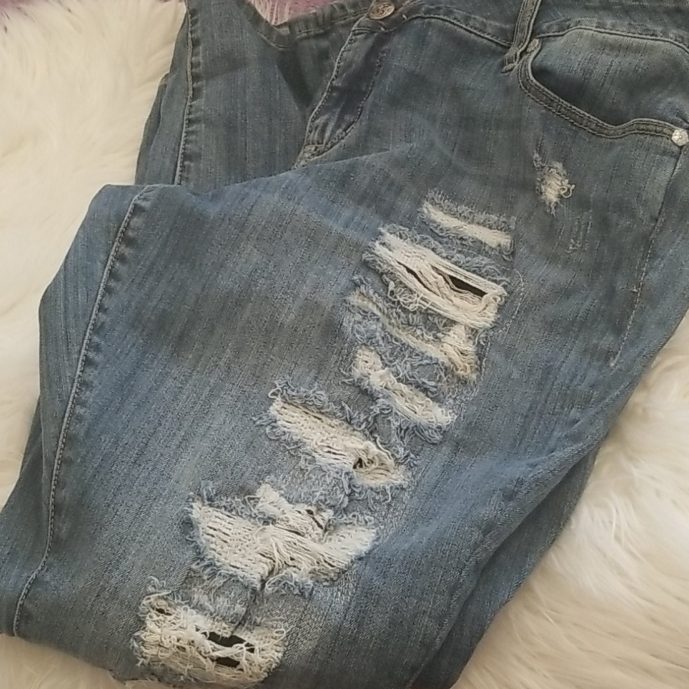 Torrid Boyfriend Distressed Jeans Size 20